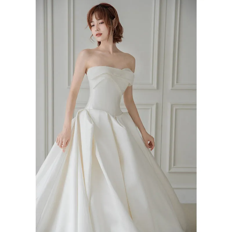 Unique Duchess Satin Strapless Ball Gown Wedding Dress Ball Gowns for Wedding